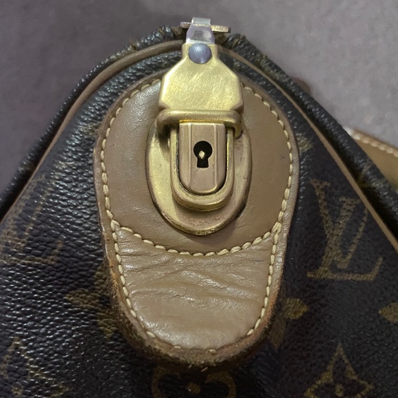 SOLD ✅ Authenticated LV Speedy 25 Monogram Canvas - Picture 8 of 10